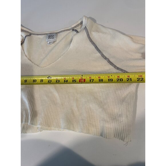 BDG White Textured Long Sleeve Waffle Knit Cropped Top With Raw Hem & Contrast S - Picture 9 of 9